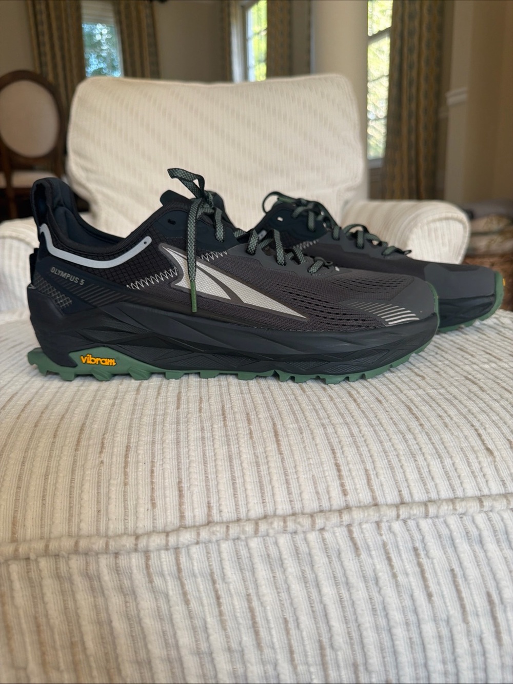 Altra Olympus 5 Trail Running Shoes - Black with Green Outsole